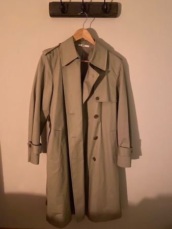 Ungetragener Trenchcoat von Uniqlo