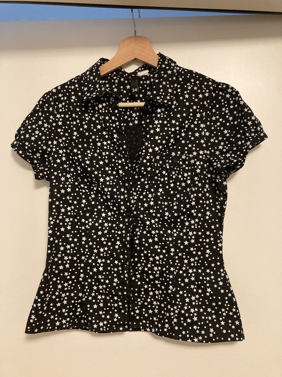 H&M Camicette: Schwarze Bluse mit Sternen – Usato da Urtenen-Schönbühl venduto da alessibas