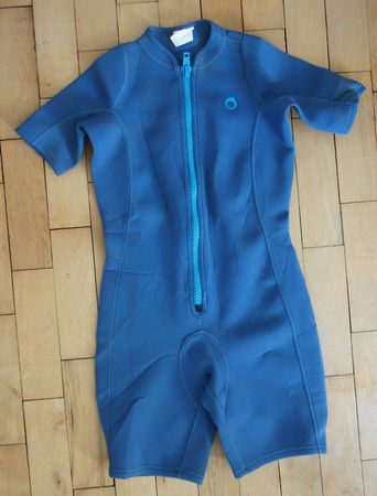 Neoprenanzug kurzarm blau, praktisch nie gebraucht.