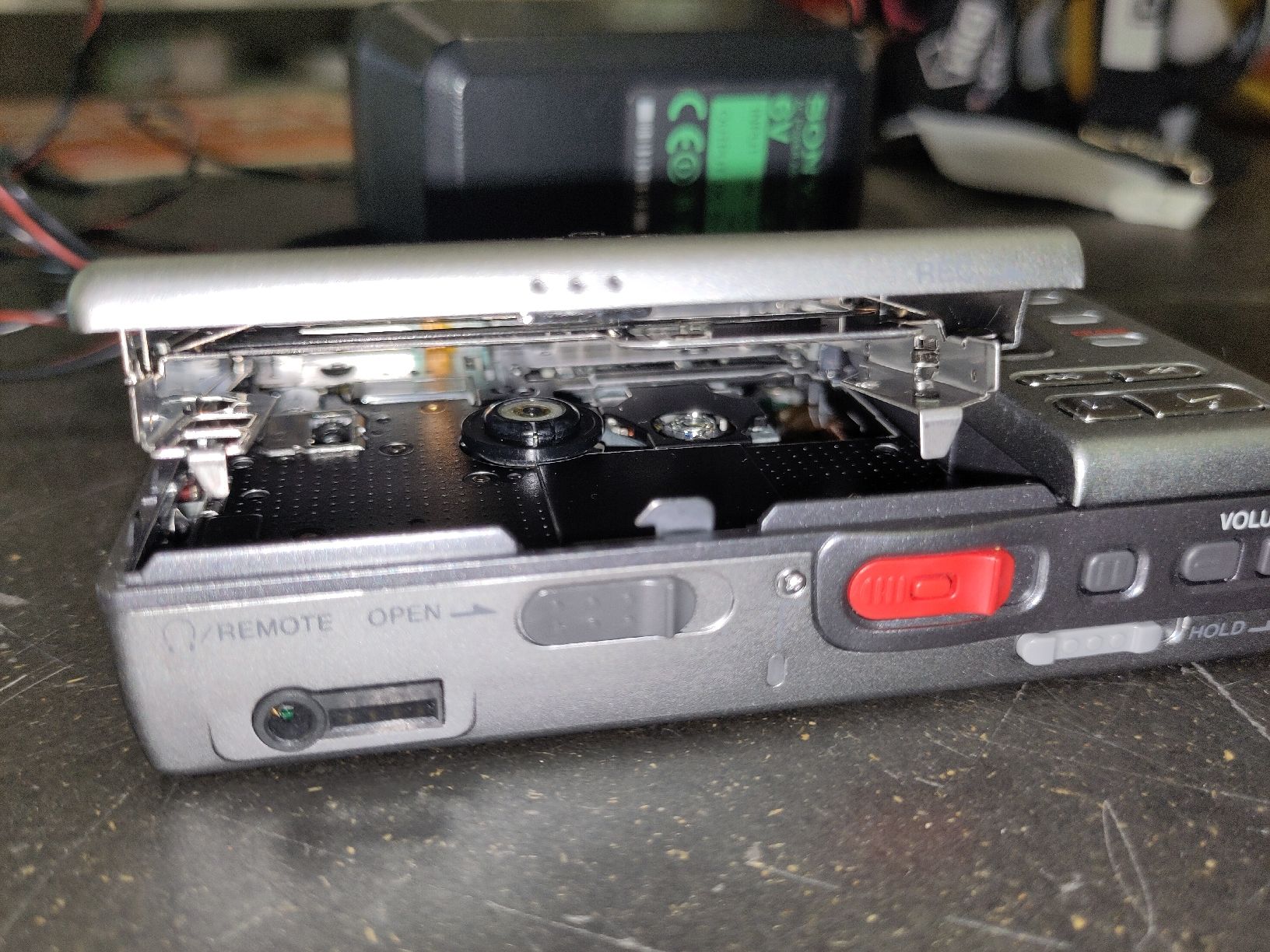 Sony Lettore multimediale portatile: Walkman MiniDisc Recorder MZ-R35 – Usato da Pratteln venduto da Cartonsducoeur_bl 2