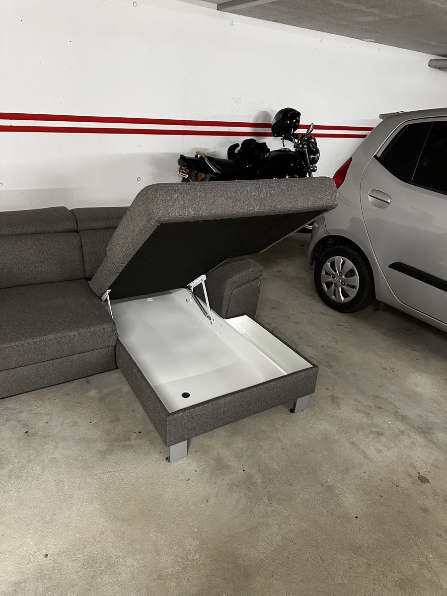 Conforama Divani: Ecksofa grau, Stoffbezug, moderne Optik, super bequem – Usato da Pfäffikon ZH venduto da sim_lhk9 6