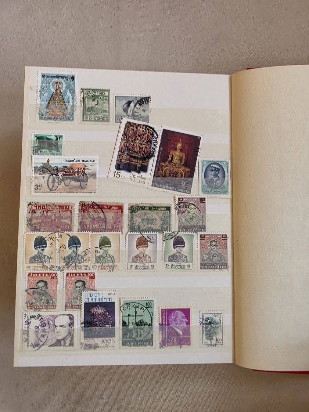 Tutti i francobolli: Briefmarkensammlung International 01 – Usato da Oberkirch LU venduto da schegy-by-jonsen 8