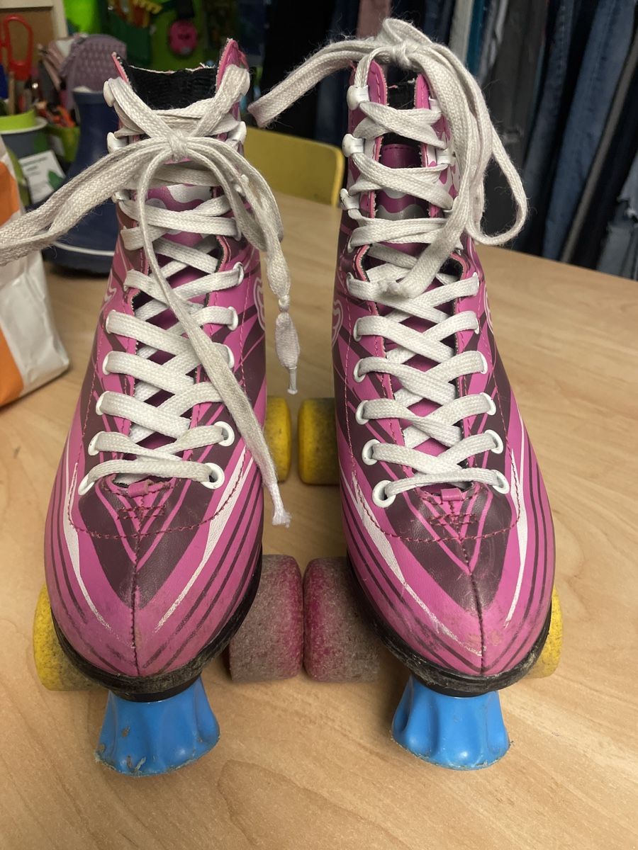 Pattini in linea & Pattini a rotelle: Süsse Discoroller/Rollschuhe Gr.35 – Usato da Obergerlafingen venduto da cabo4 1