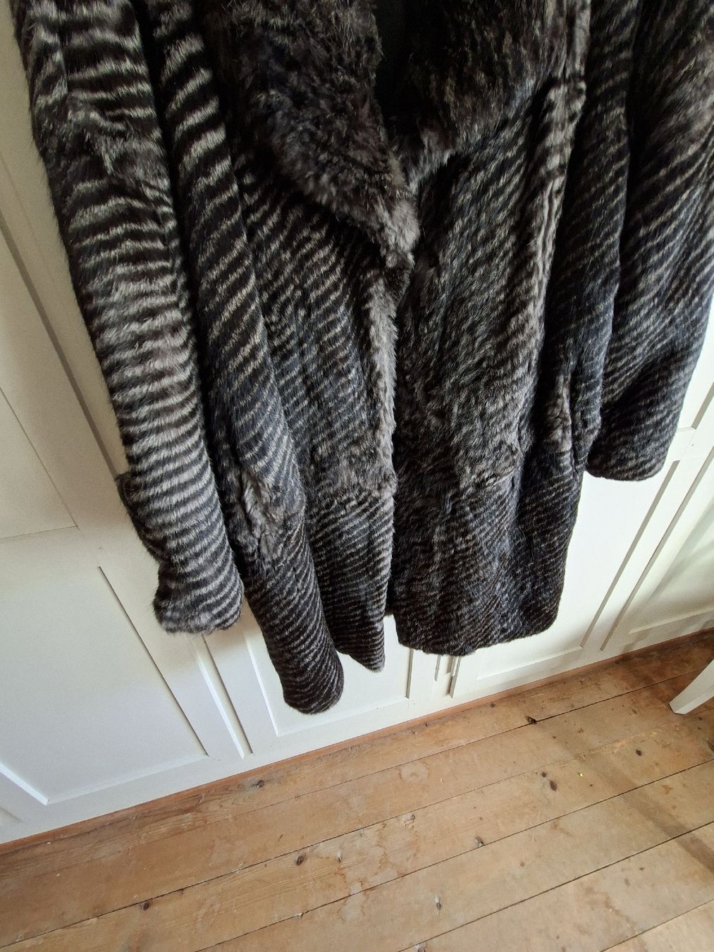 Cappotti: Wintermantel Kaninchenfell – Usato da Flums venduto da jul_hx62 4