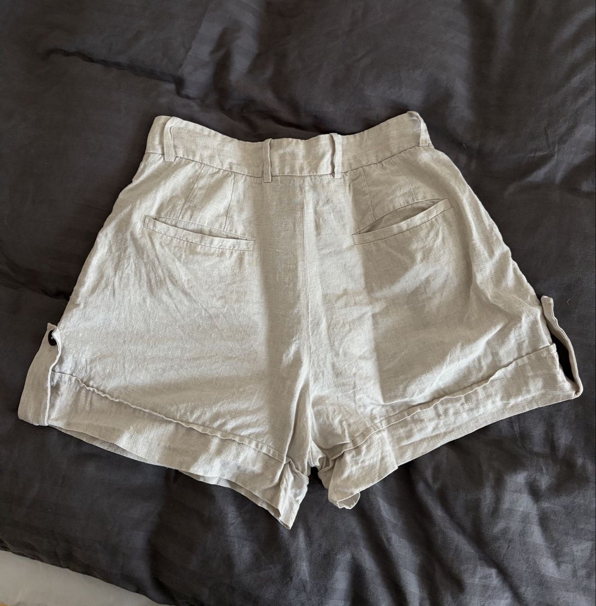 Massimo Dutti Pantaloni: Massimo Dutti Shorts Leinen beige – Usato da Baden venduto da line_onigiri 1