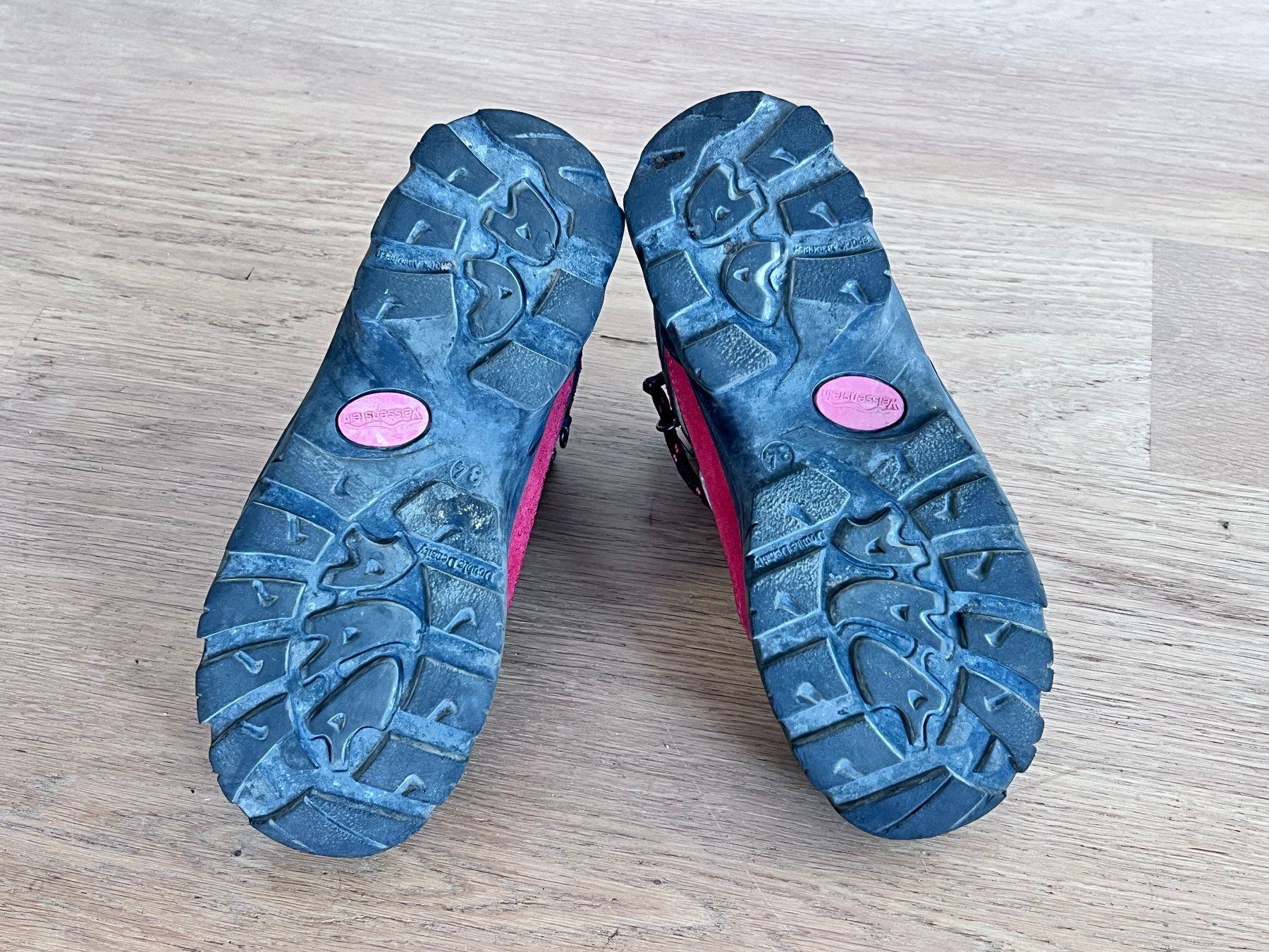 Scarpe da uomo: Wanderschuhe von Weissenstein, Gr. 34 – Usato da Kloten venduto da sanibunny 2
