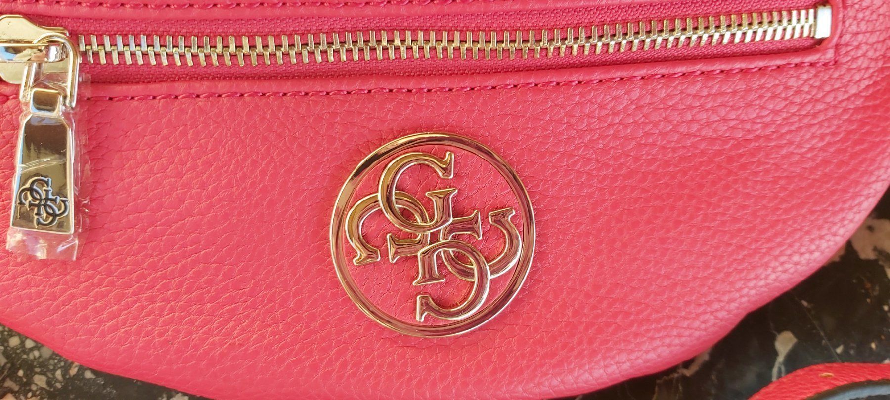 Guess Borse da donna: Bauchtasche GUESS NEU – Nuovo e nell'imballaggio originale da Greppen venduto da 86Sina 7
