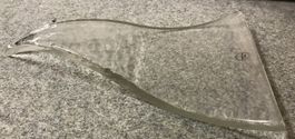 Hergiswiler Glas - Schale dreieckig geschwungen