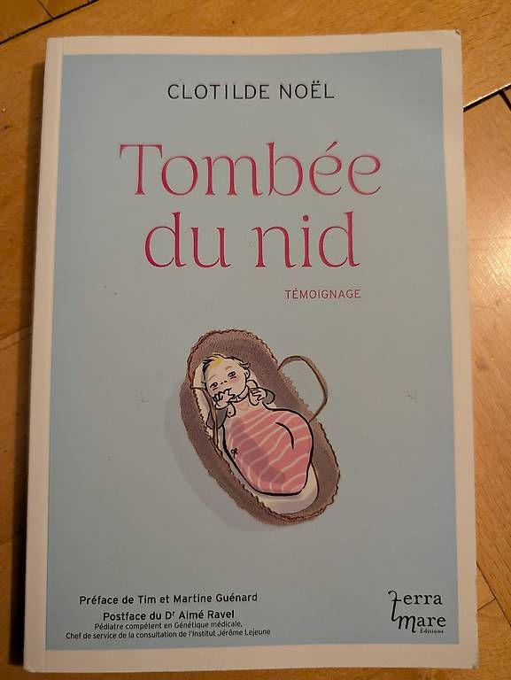 Libri: Livre Tomber du nid – Usato da La Chaux-de-Fonds venduto da Mcleonita