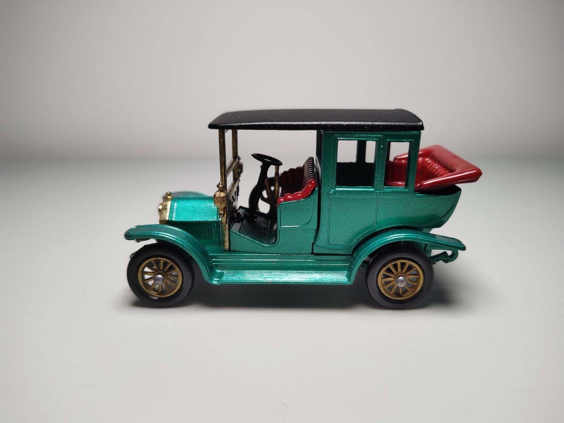 Matchbox Modellini d'auto: Matchbox Y-3 1910 Benz Limousine – Usato da Bachenbülach venduto da R.Mall 1