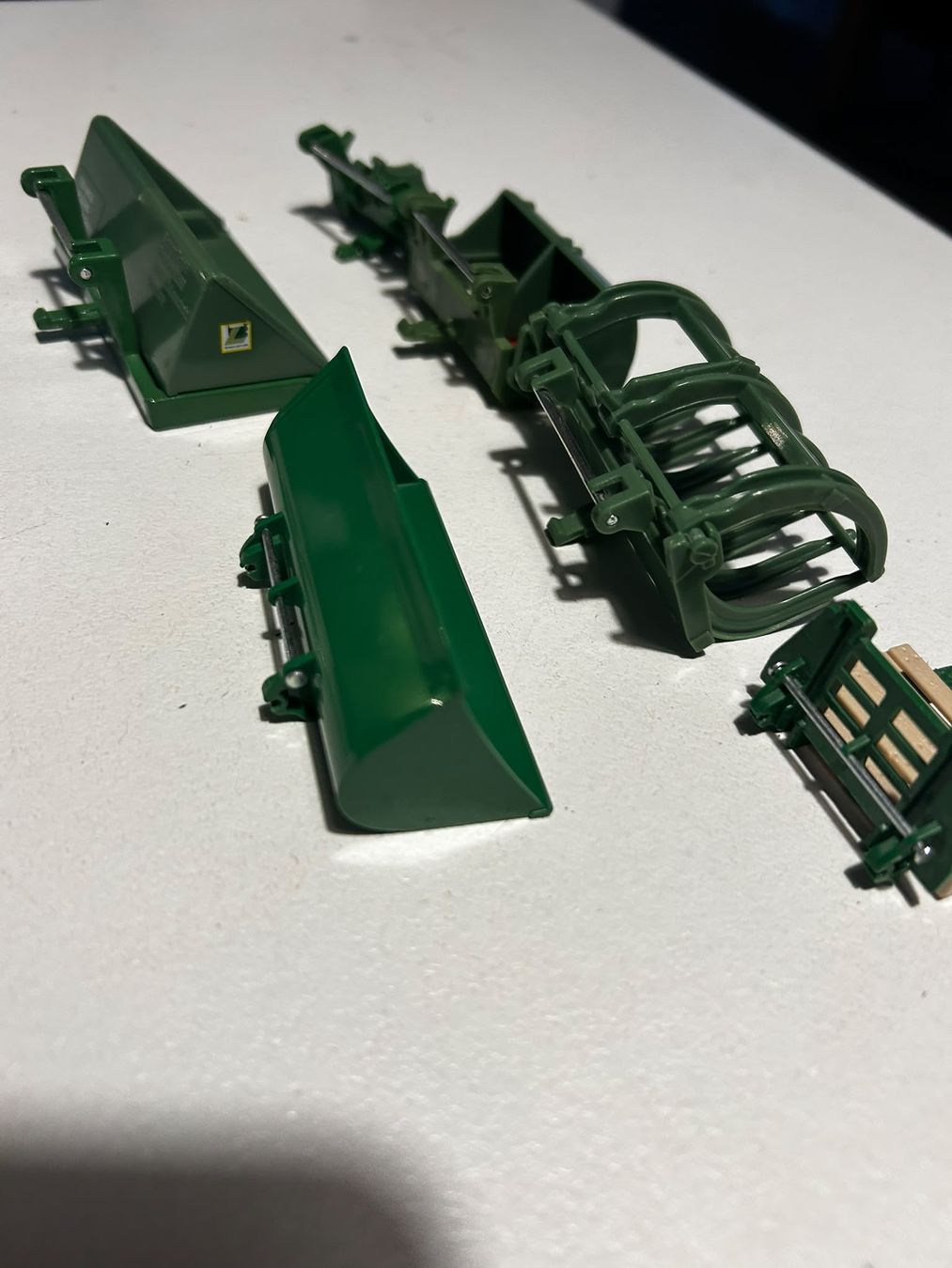 Siku Giocattoli: John Deere Traktor – Difettoso da Röthenbach Herzogenbuchsee venduto da Tina480 2