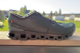 On Cloud X 4 Herren neu & ungetragen Gr. 45