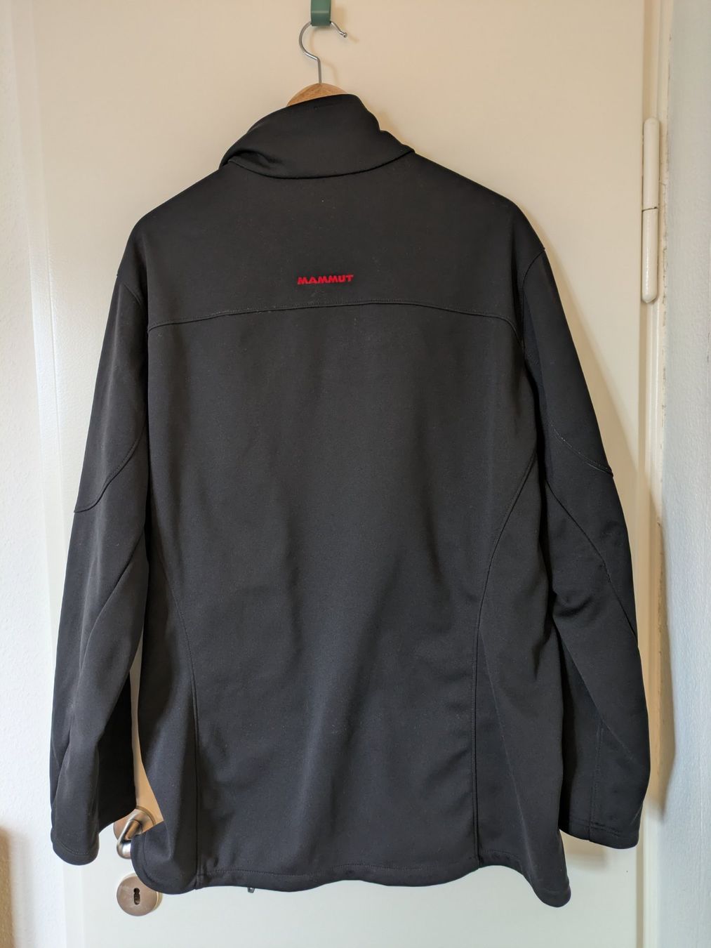 Mammut Giacche: Leichte Mammut Softshelljacke, Grösse XXL, schwarz – Usato da Zürich venduto da otonm 2