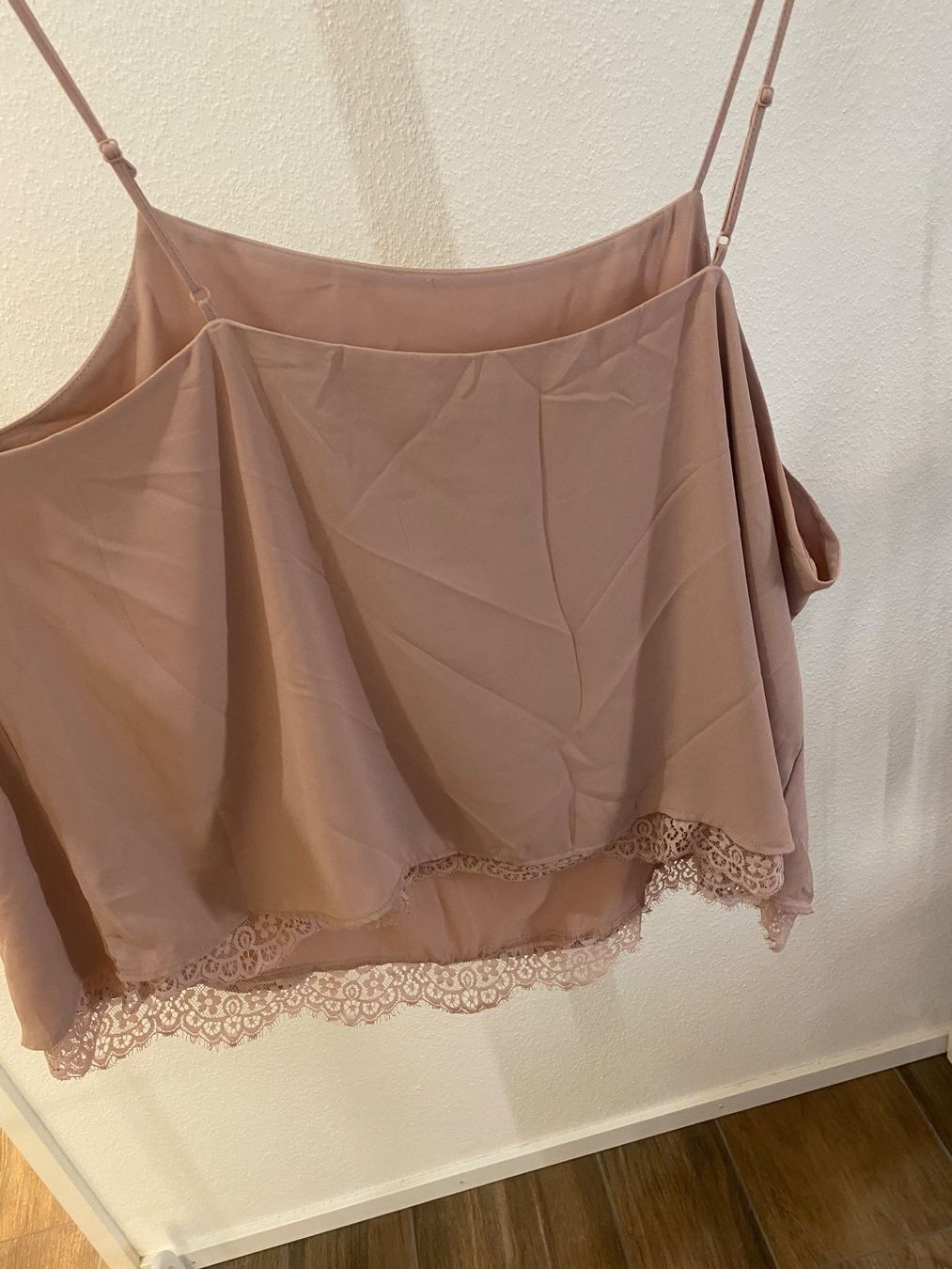 H&M Top: H&M Top mit Spitze rosa Gr. 54 – Usato da Pratteln venduto da a23_j2gs 1