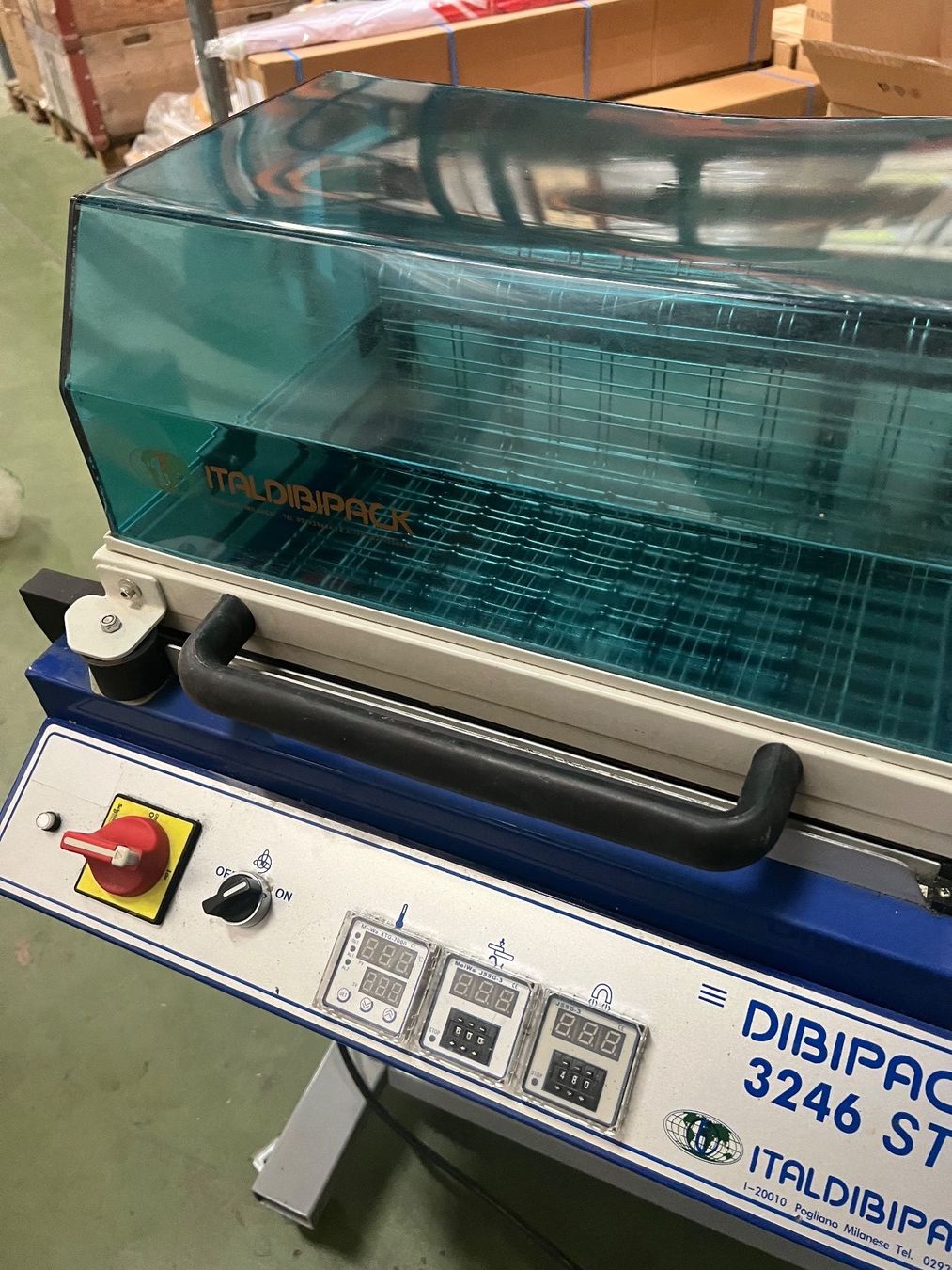 Cucine complete: machine a rétracter et emballer – Usato da Romanel-s-Lausanne venduto da farine54 3