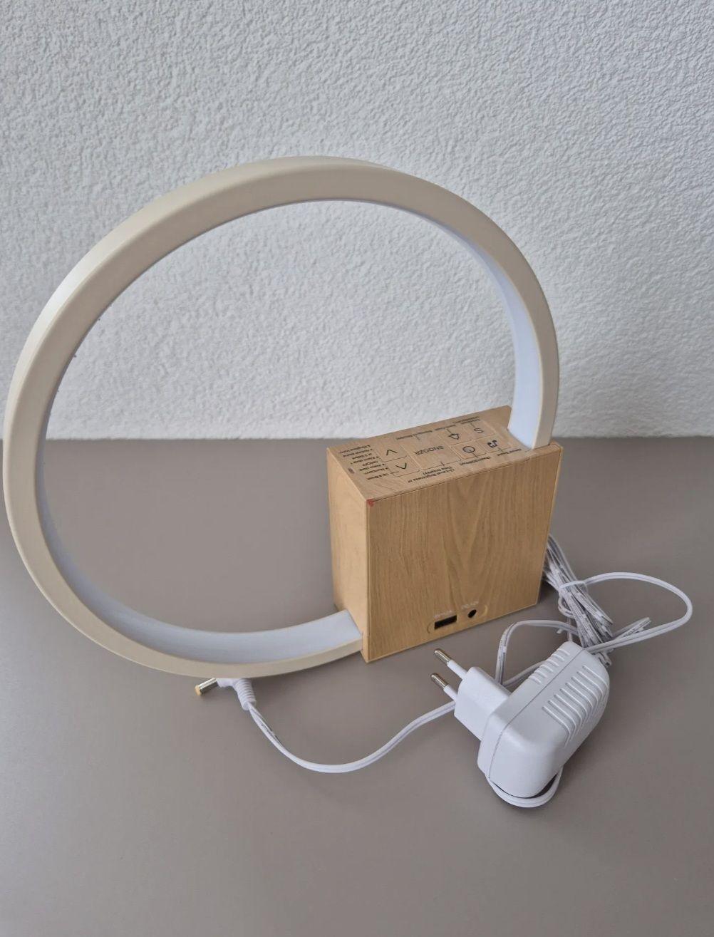 Wecker: Esmée Wake Up Licht USB Wecker – Neu (gemäss Beschreibung) aus Schwarzenbach SG von aprei 6