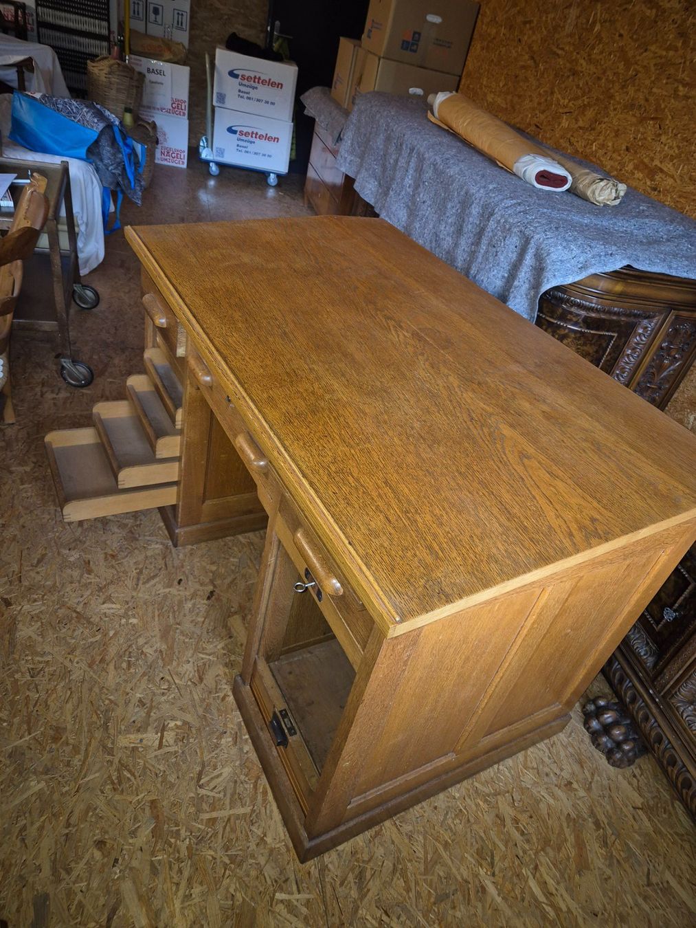 Scrivanie: Antiker Bürotisch - antikes Pult, ca. 1920 – Usato da Emmetten venduto da Felibre 2