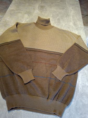 Pull vintage col roulé taille L-XL