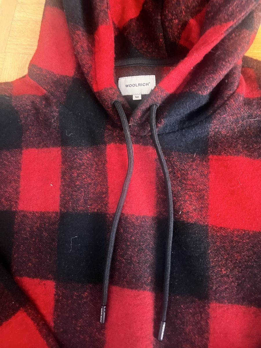 Woolrich Maglioni & Felpe: Woolrich Hoddie Men Size M – Usato da Küsnacht ZH venduto da lau_8qc2 5