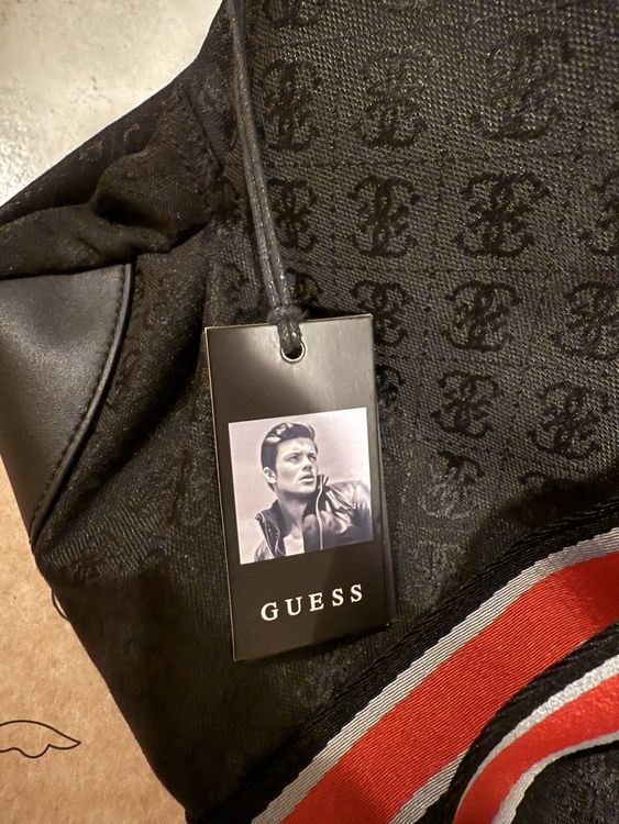 Guess Borse: Guess Sporttasche/Reisetasche – Nuovo e nell'imballaggio originale da Langenthal venduto da conenz 2