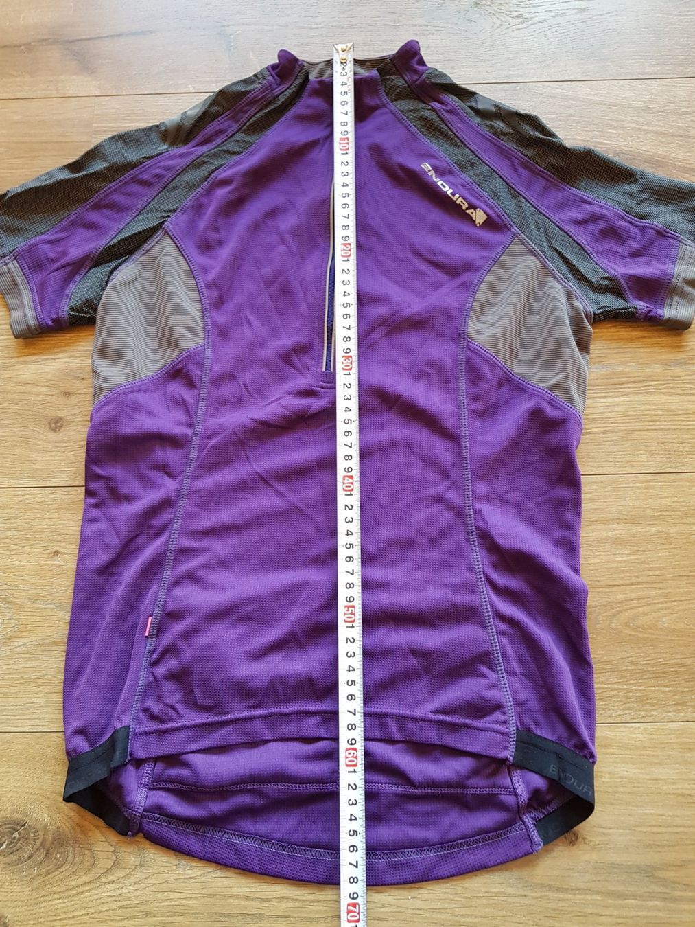 Endura Canottiere & Pantaloni: ENDURA - Maillot de Vélo, Taille M – Usato da Haute-Nendaz venduto da DetoutDerien 1