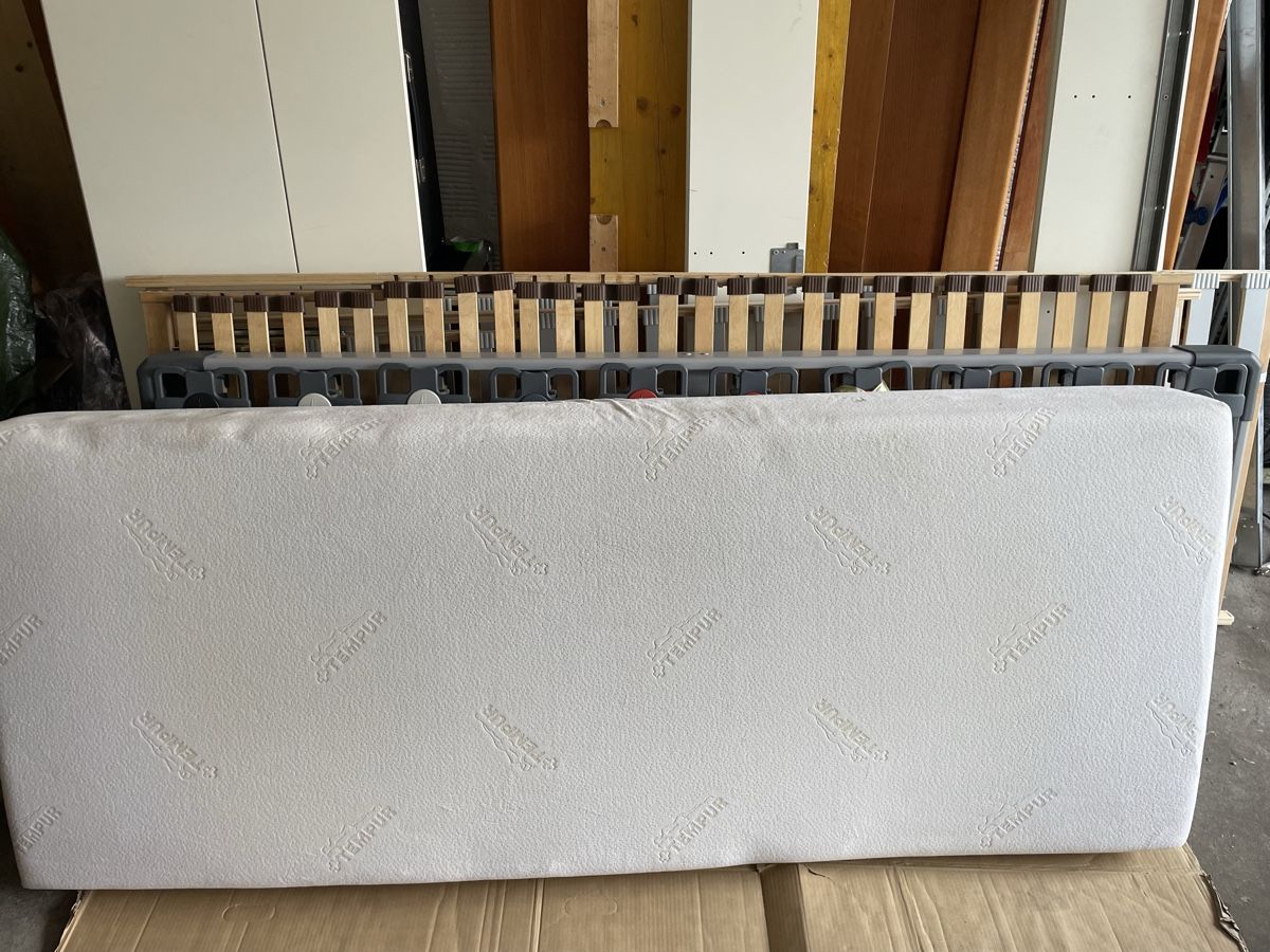 Tempur Materassi: Tempur Matratze mit Rost 80  x 20 cm – Usato da St. Gallen venduto da Marcobass