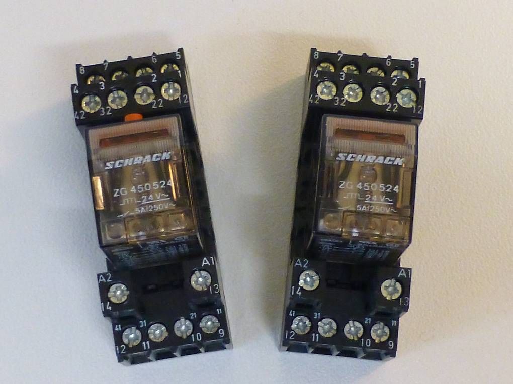 Componenti elettronici: Schrack Relais Schaltrelais ZG450524 – Nuovo (secondo la descrizione) da Reinach BL venduto da claubar 1