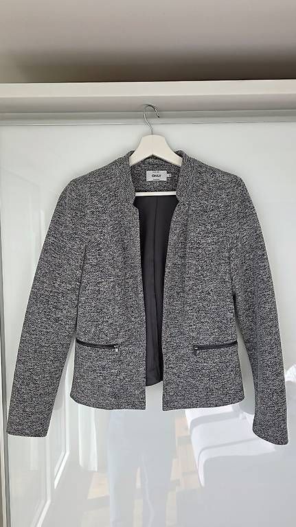 Giacche: Graumelierter Blazer Grösse 36 – Usato da Dagmersellen venduto da jul_y8bh