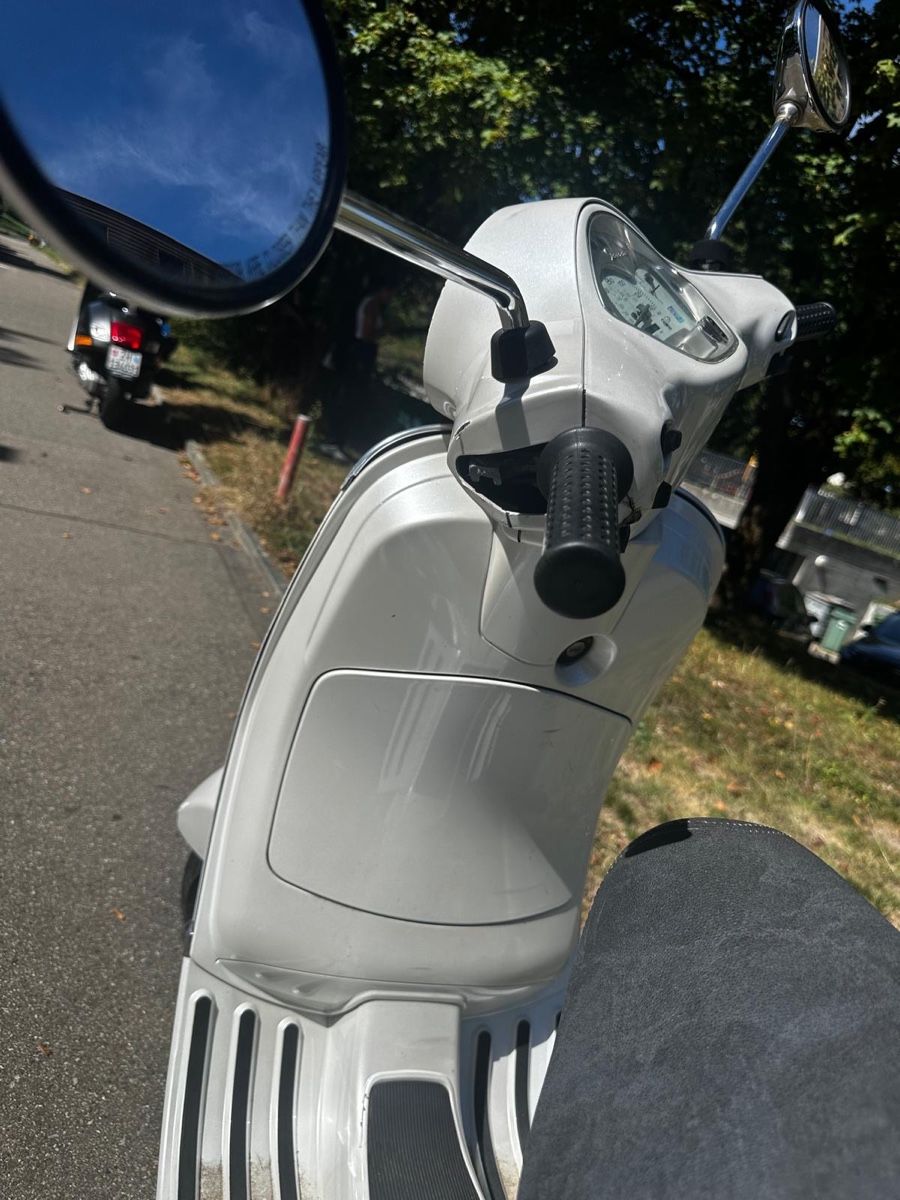 Piaggio Route: Roller Piaggo LX 125 – Défectueux à Zürich par kar_ytx2 9