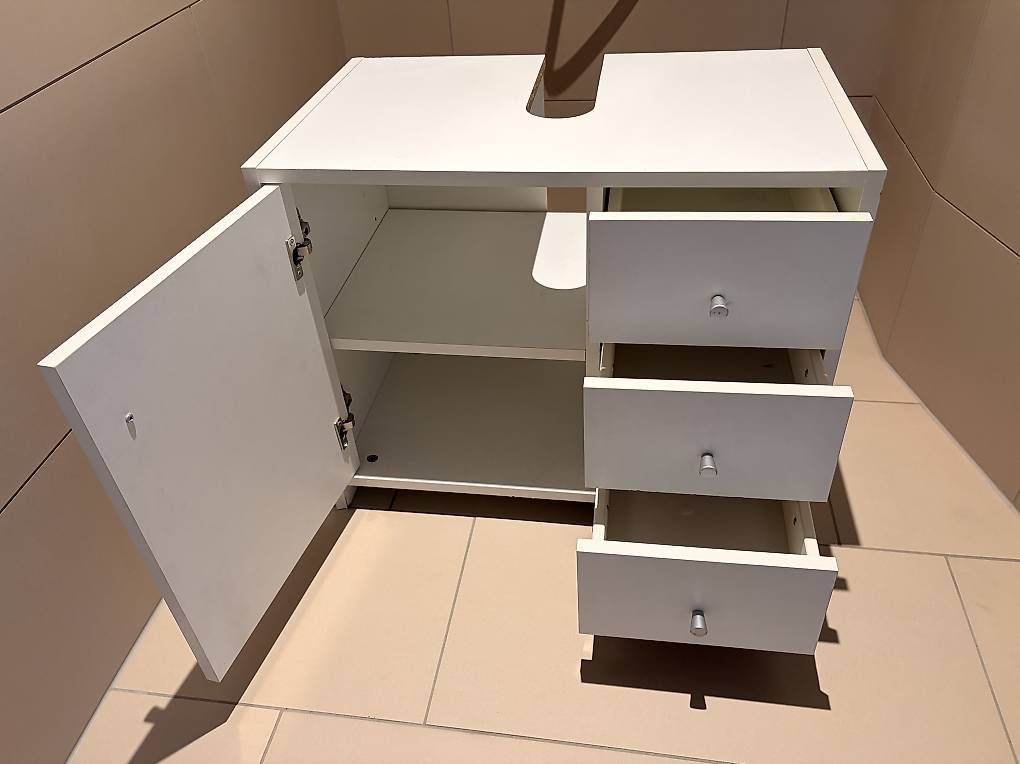 Badezimmermöbel: Badezimmer-Unterschrank weiss – Gebraucht aus Felsberg von jon_n9ym 1