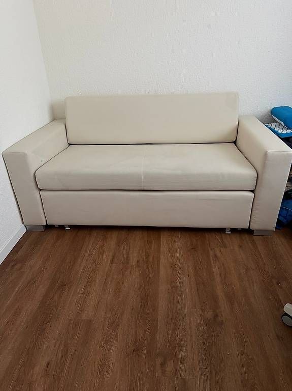 Sofas:   LATINA Basic Schlafsofa zu verkaufen! – D'occasion à Pfäffikon SZ par upe_2zkr