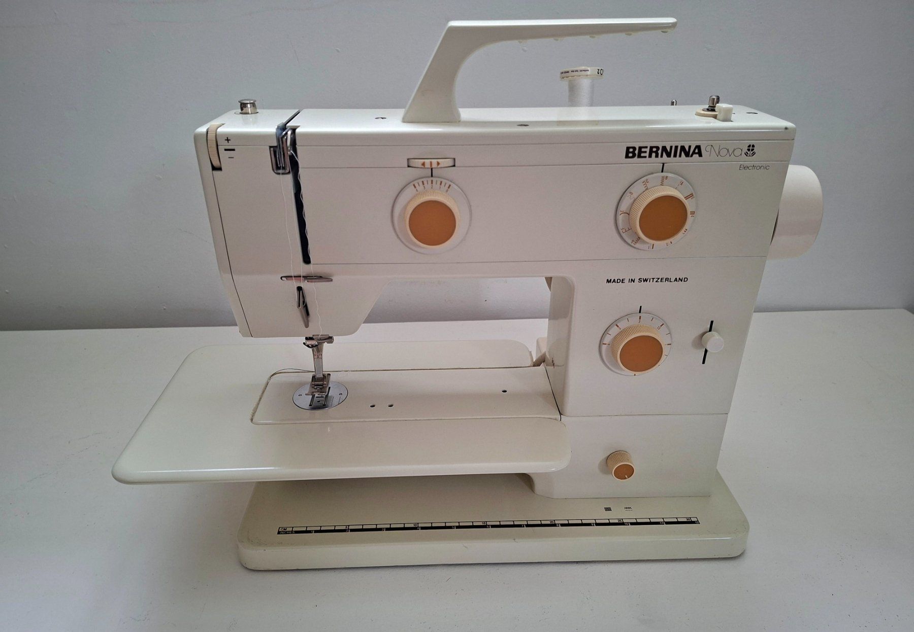 Bernina Macchine da cucire: Nähmaschine Bernina Nova 900 – Usato da Merenschwand venduto da lea61