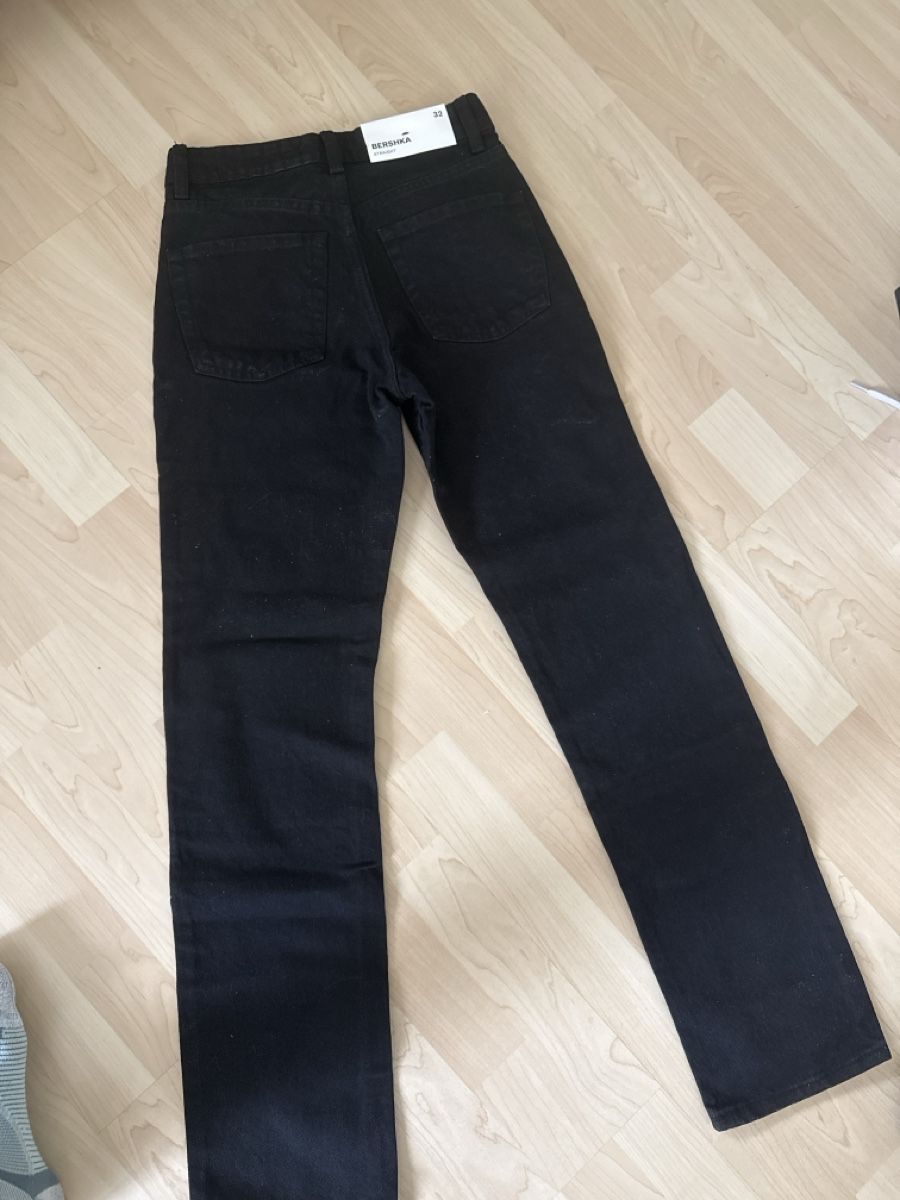 Jeans: Jeans schwarz Gr 32 – Nuovo e nell'imballaggio originale da Zell ZH venduto da Guffos 3
