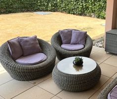 2x Sessel zum verkaufen inkl.Tisch