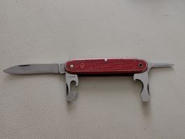 Taschenmesser Elsener Schwyz Victoria rot Jahrgang 1966
