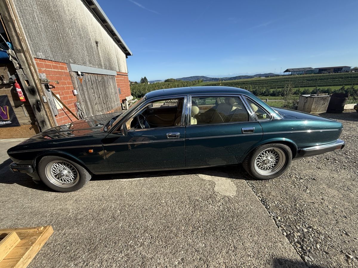 Daimler Autos: Jaguar Daimler – D'occasion à Döttingen par MARCOSA14 4