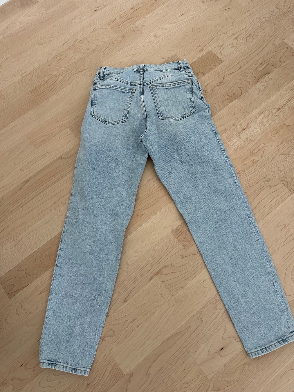 Mango Jeans: Mango New Mom Jeans 34 - NEU – Nuovo (secondo la descrizione) da Zug venduto da mel_kyra 1