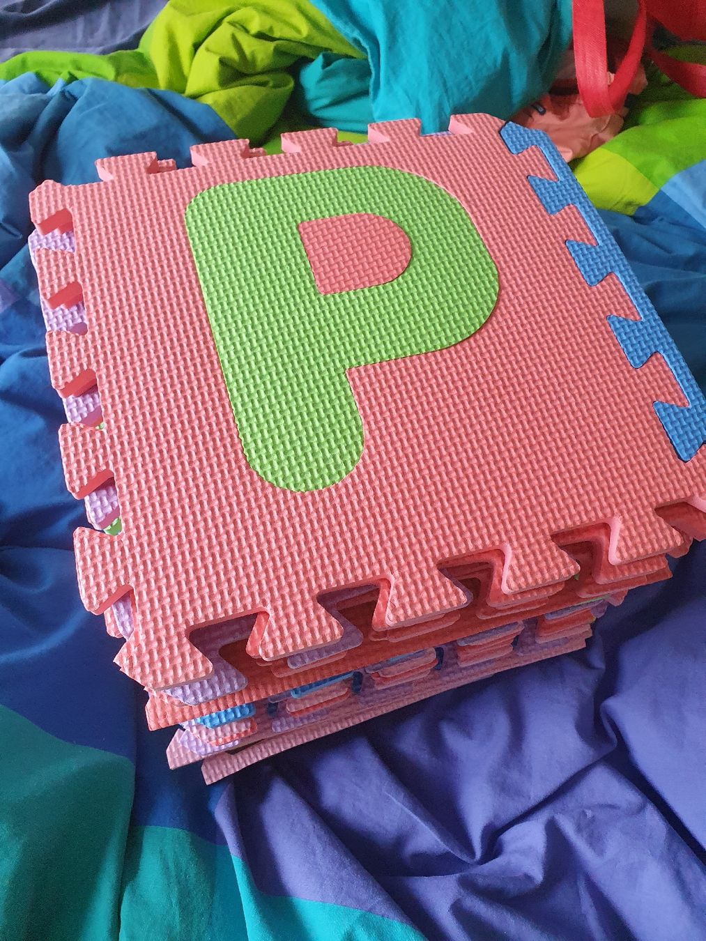 Tapis de jeu: Schaumstoffmatte - Buchstaben – D'occasion à Zürich par yolegobi