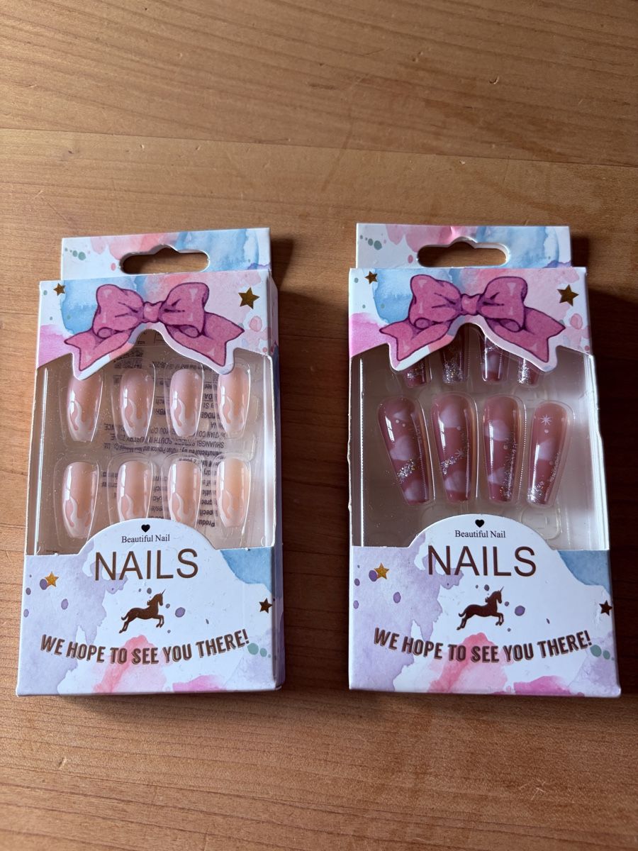 Ongles artificiels: Nägel – Neuf avec emballage d'origine à Dorf par Hppower71