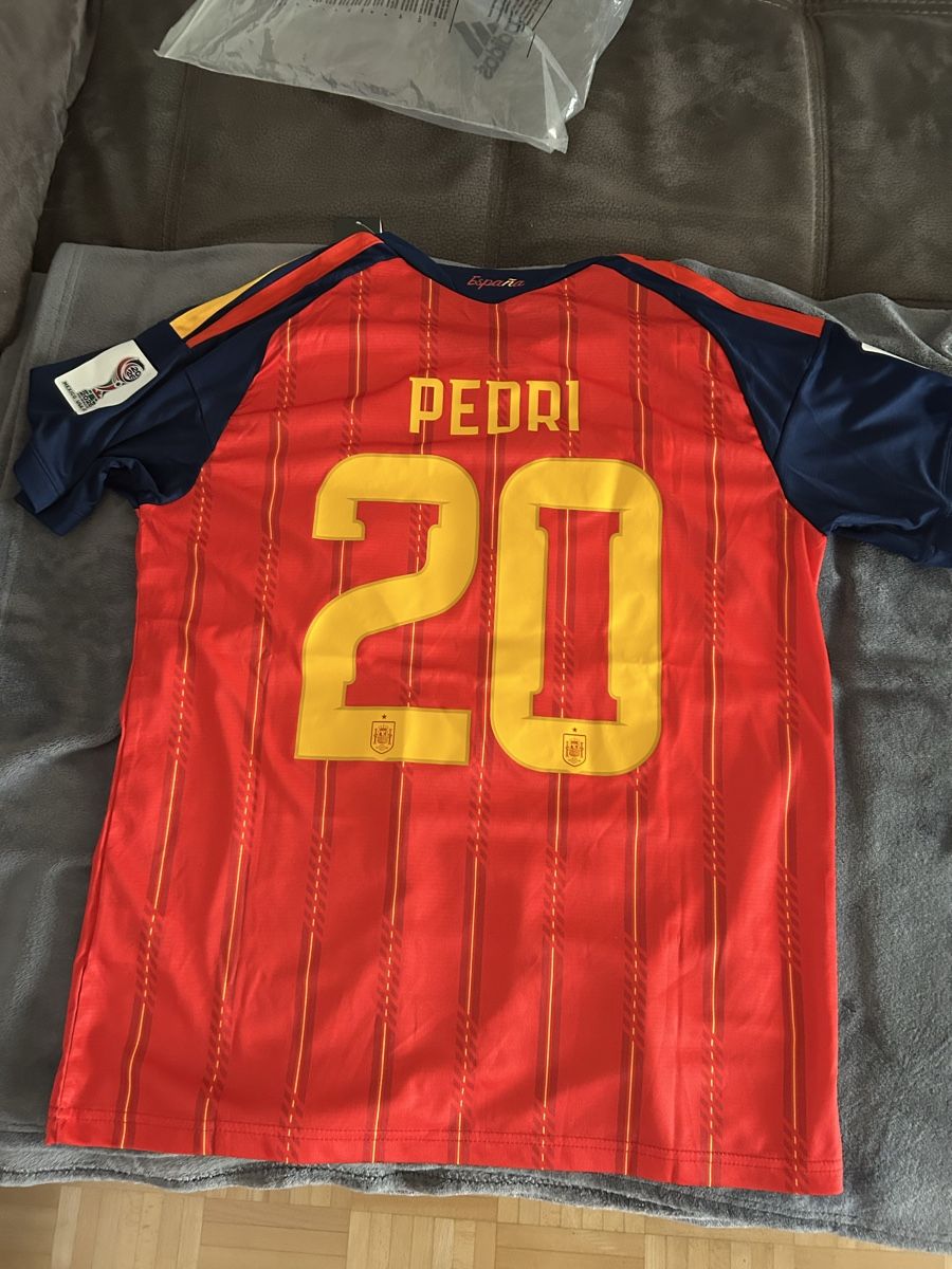 Adidas Leibchen & Hosen: WM26 Fan Spanien Pedri Jersey – Neu und originalverpackt aus Effretikon von PrimeTimeB 1