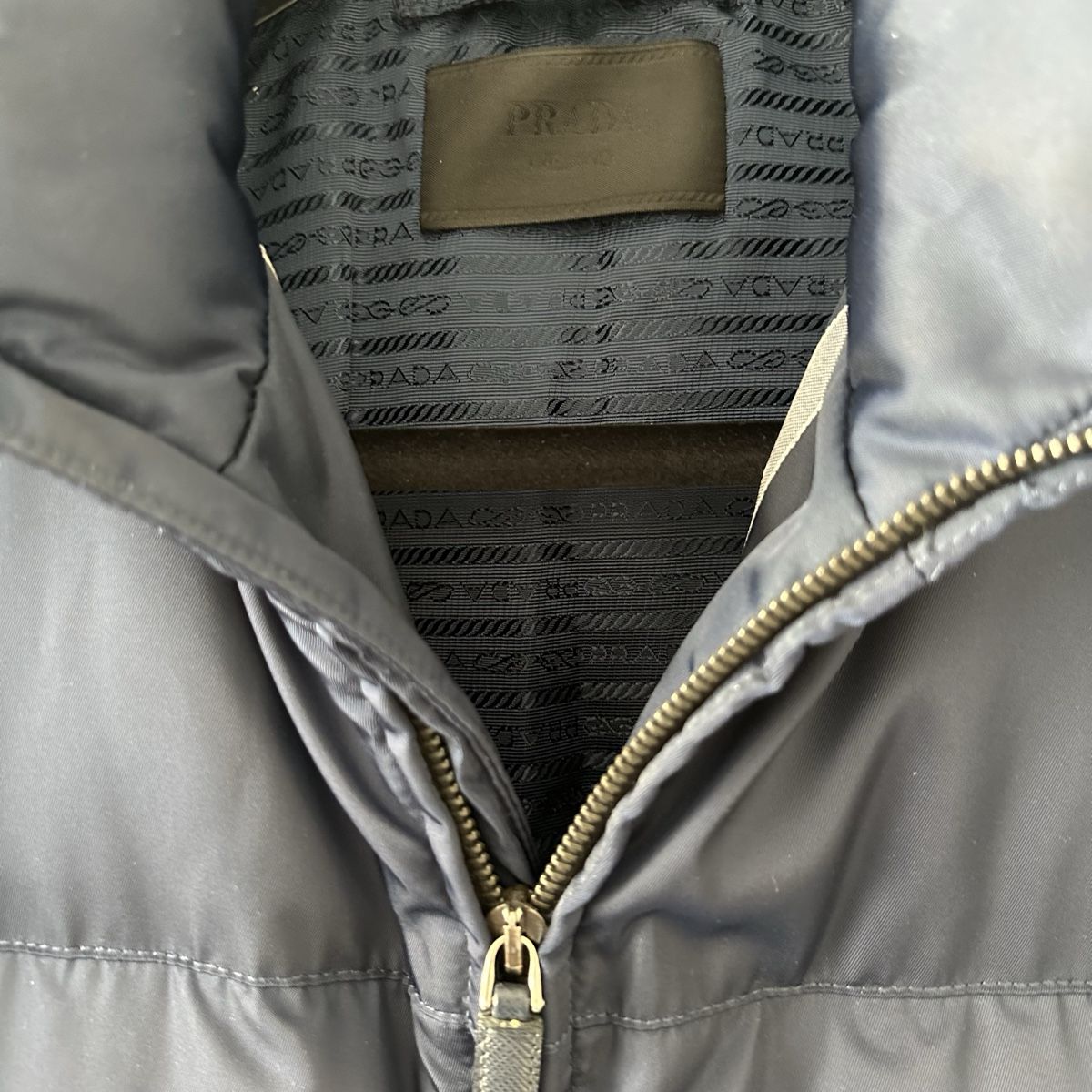 Prada Giacche: Prada Winterjacke / Daunenjacke – Usato da Vaduz venduto da mmo.02 4