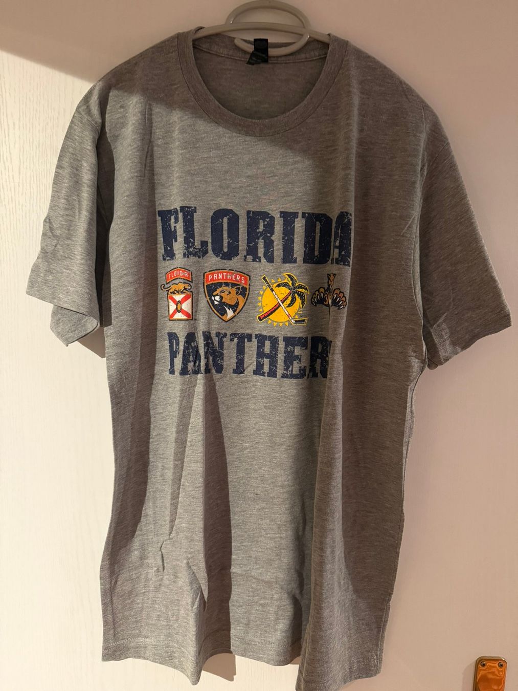 NHL T-Shirts: NHL Florida Panthers T-Shirt - L – Gebraucht aus Winkel von Studi66