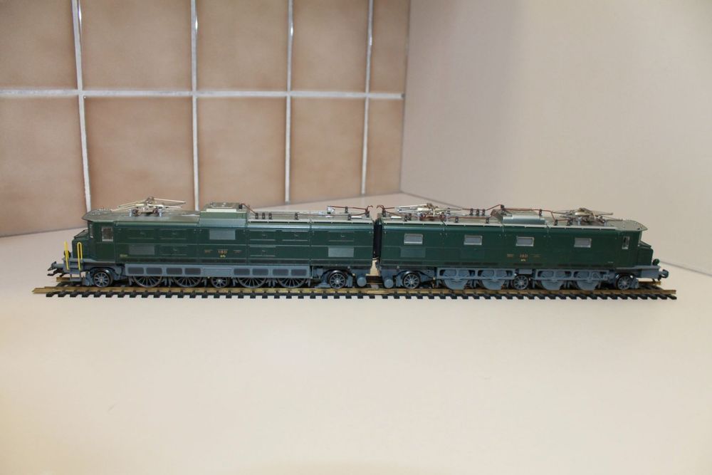 Märklin Trains électriques: Märklin Ae8/14 – D'occasion à Birmensdorf ZH par Buhwil18 1