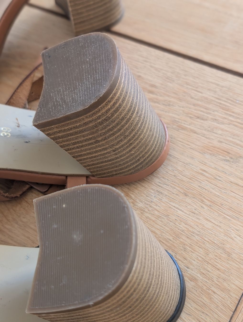 Scarpe da donna: Sandales Minelli P. 38-39 – Nuovo (secondo la descrizione) da Yverdon-les-Bains venduto da missmaguy 2