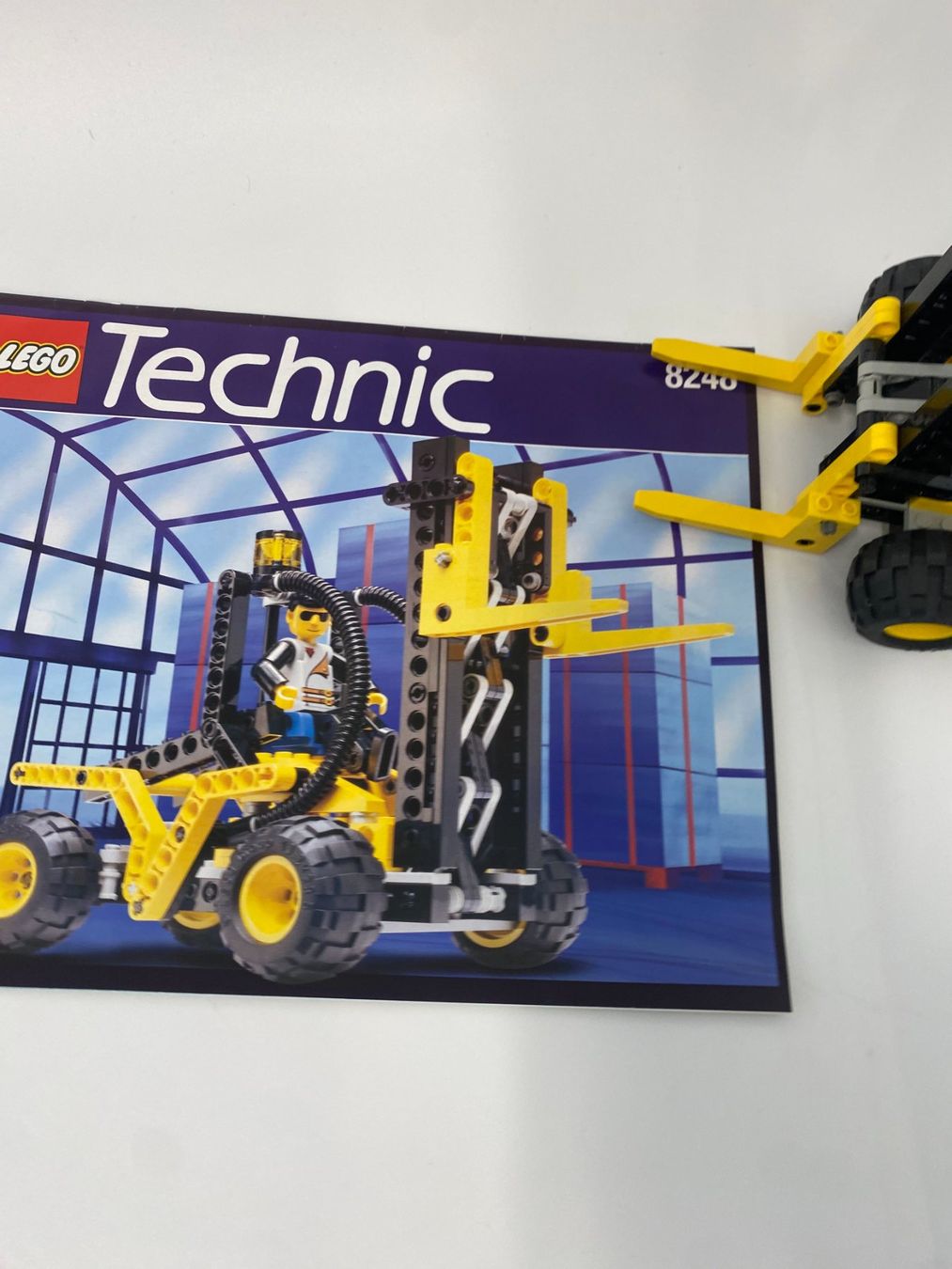 Lego Kit di costruzioni: LEGO Technic 8248 Gabelstapler mit Anleitung – Usato da Dübendorf venduto da Limmatwerk 3