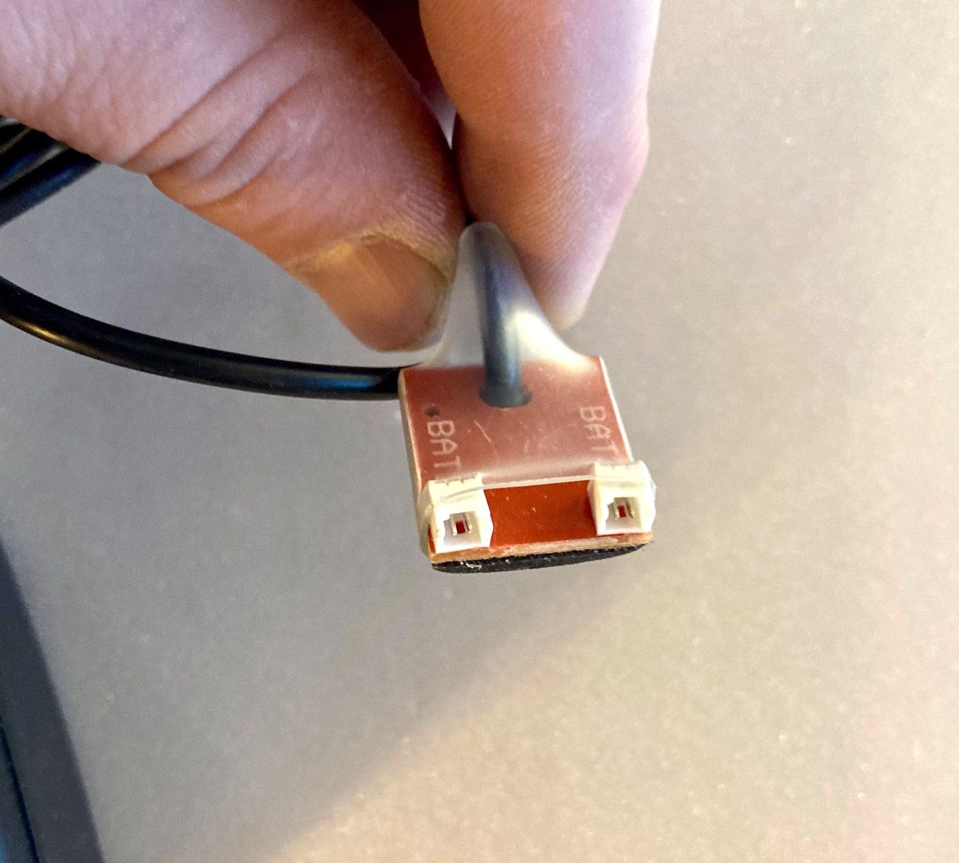 E-Flite Akkus, Ladegeräte & Netzgeräte: Chargeur pour lipo 1S double – Gebraucht aus Lausanne von Techobby 3