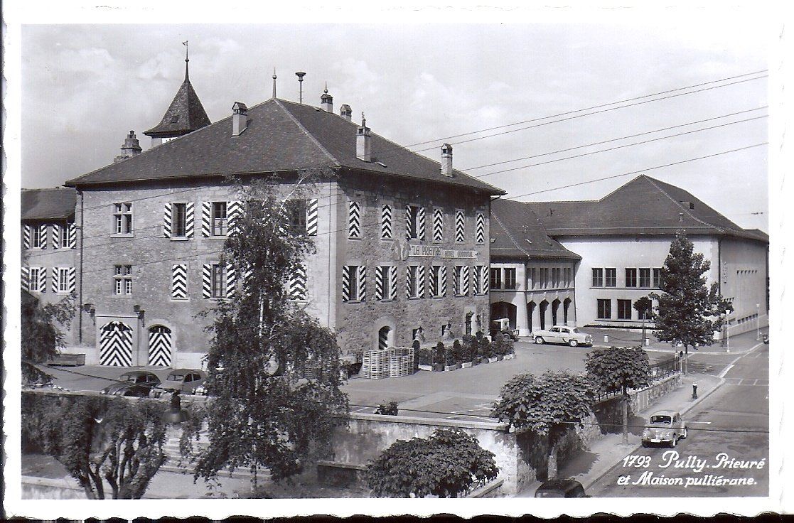 Cartoline postali: PULLY, le prieuré et maison pulliérane – Usato da Les Verrières venduto da Scampi0