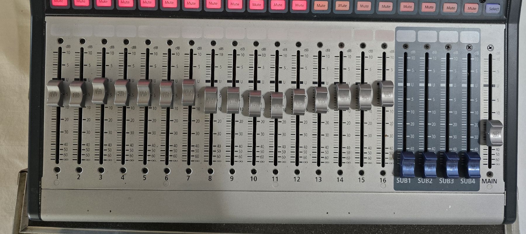 PreSonus Console di mixaggio: PreSonus StudioLive 16.4.2 Digital  Mischpult inkl. Case – Usato da Boswil venduto da RobHerst 8