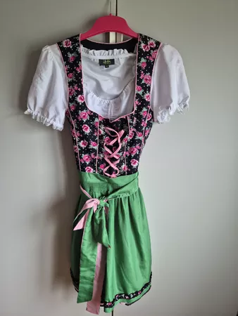 Dirndl Isarkönig schwarz grün Blumenmuster Grösse 40