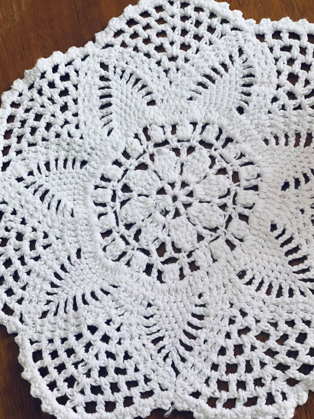 Alle Dekorationen: 2 Deckeli weiss D.20 cm – Neu und originalverpackt aus Horgen von Horga